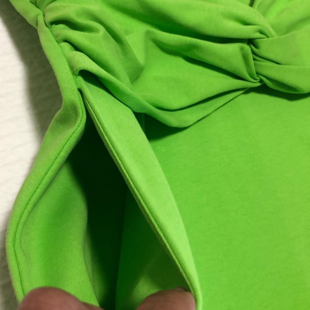 NEW YORK & COMPANY N.W.T.Size Small Bright Green Mid Length Sleeveless Twist Bow - Picture 6 of 9